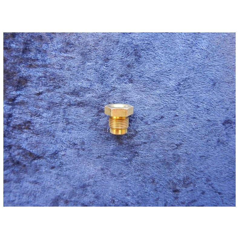 Volvo Penta bolt 22753