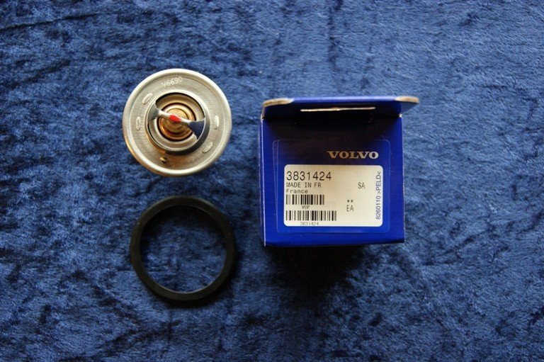 3831424 Volvo Penta termostat